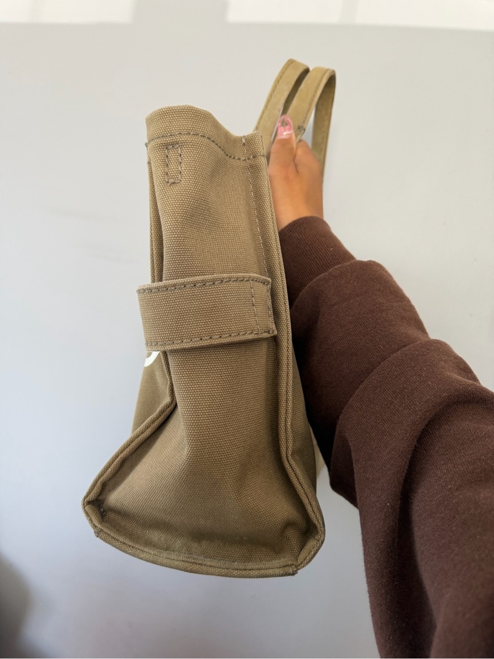 Marc Jacobs Canvas Tote Bag in Khaki with White Logo - Picture 4 of 6
